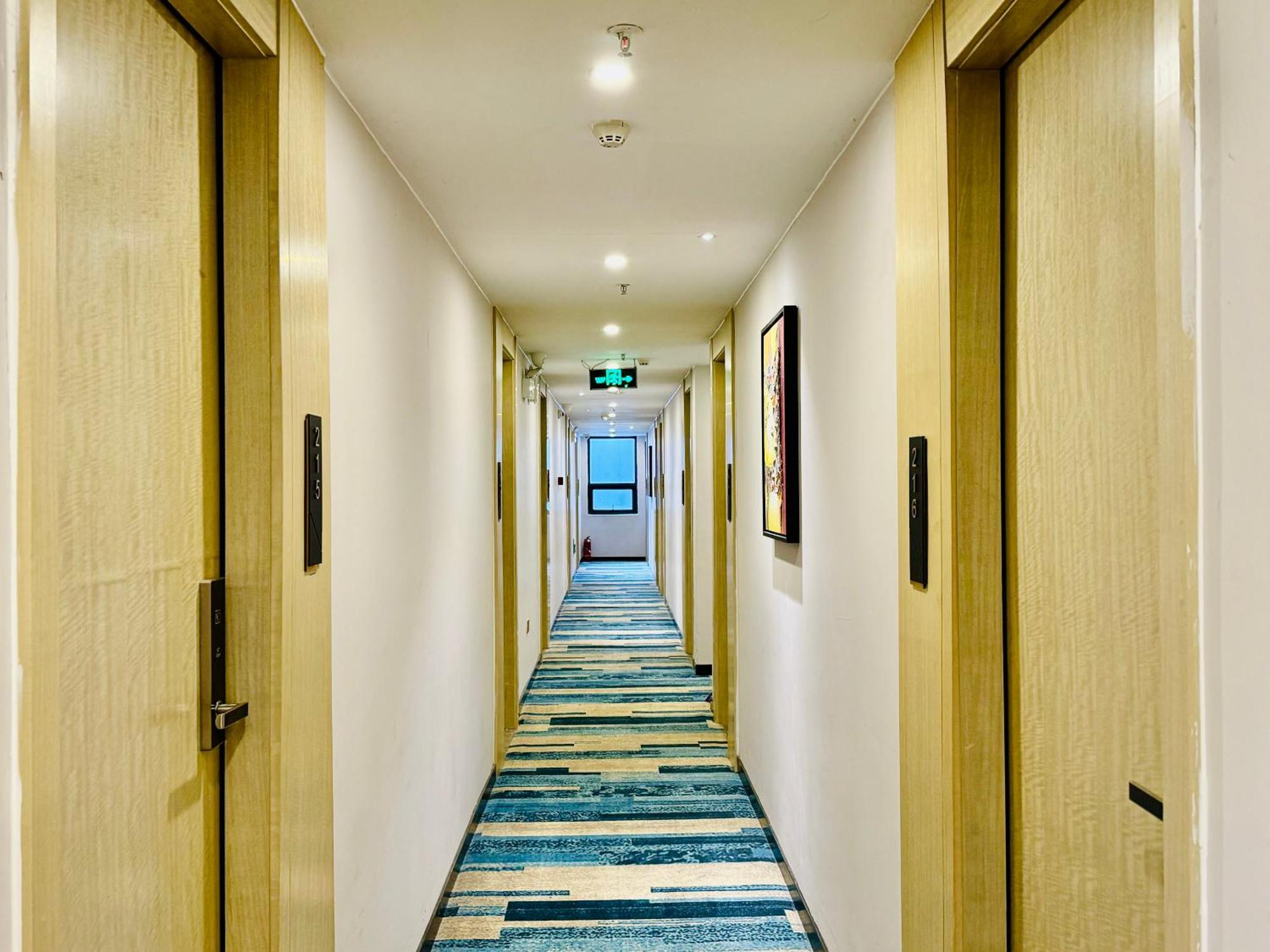 Guilin Tree Hotel Exterior photo