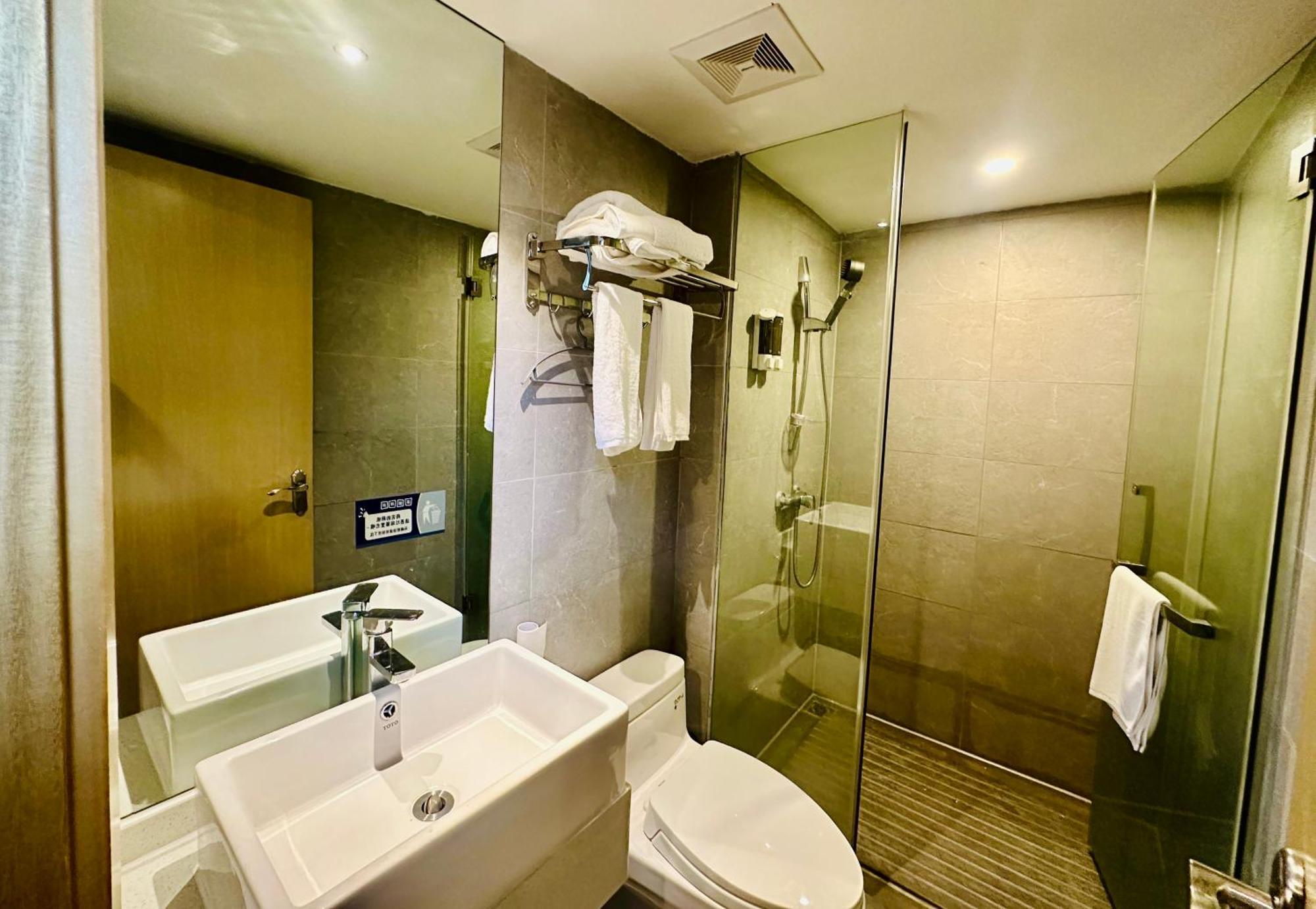 Guilin Tree Hotel Exterior photo