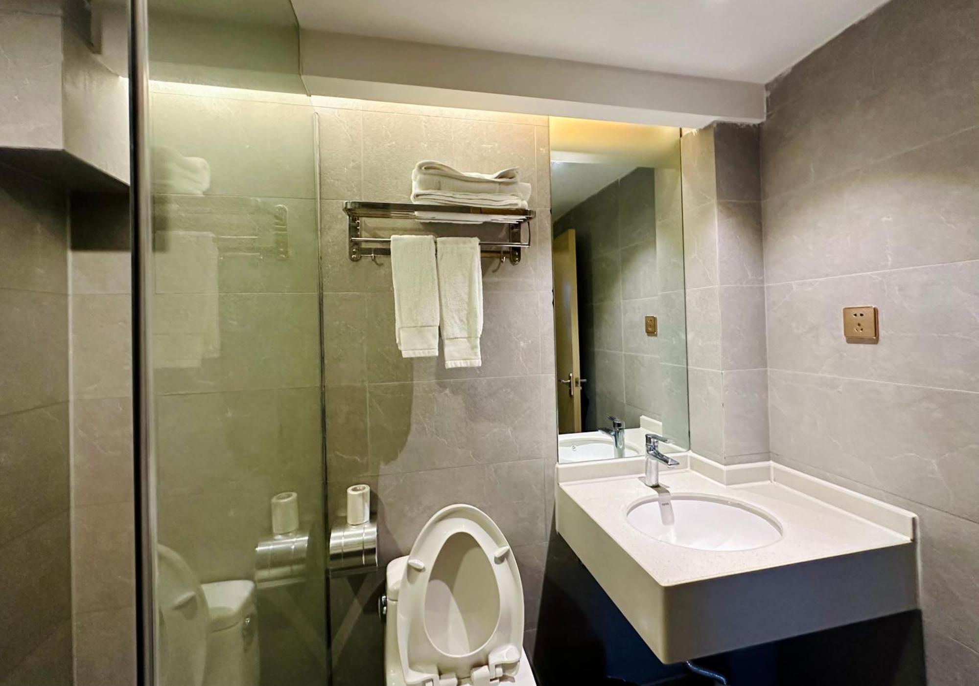 Guilin Tree Hotel Exterior photo